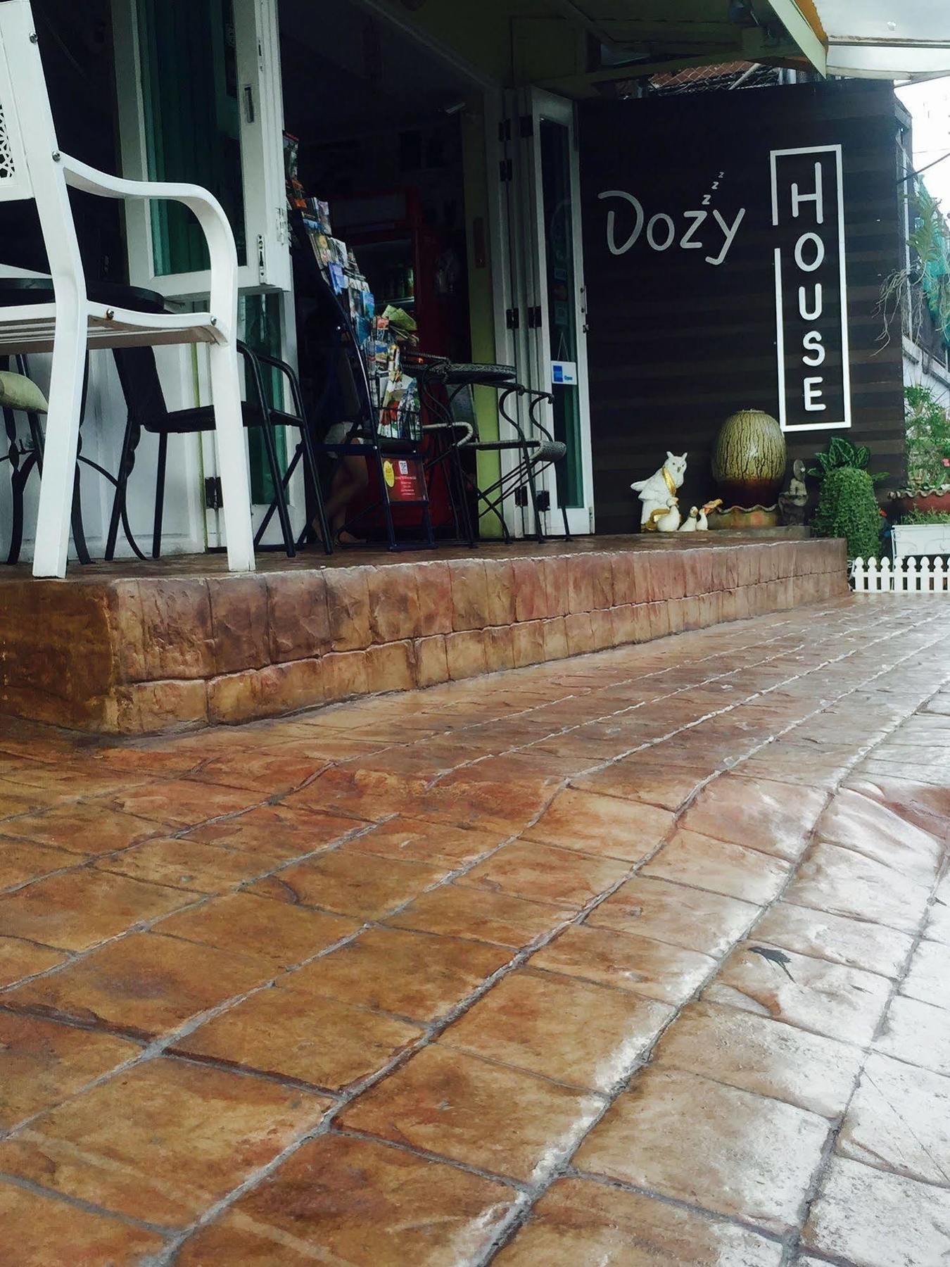 Dozy House Hotel Chiang Mai Esterno foto
